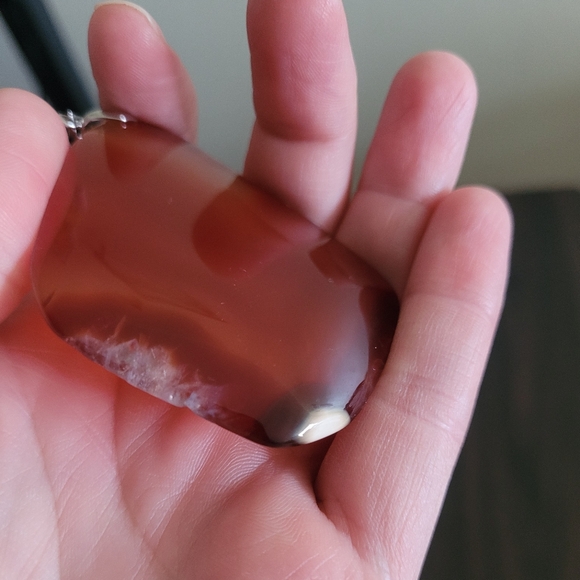 Oversized agate slice pendant - Picture 3 of 4